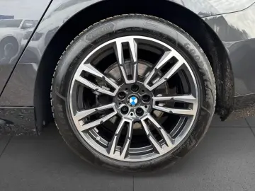520iA M SPORT LivePro,Pano,AHK,StHzg,KomSi,360°