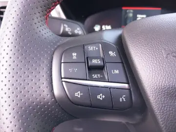 Kuga FHEV ST-Line X