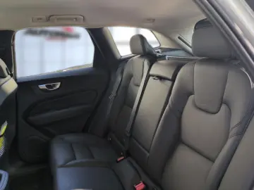 XC 60 Plus Dark AWD