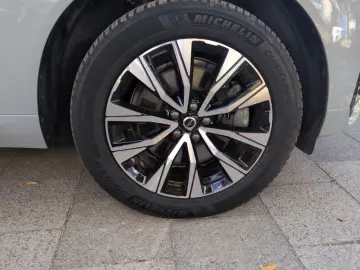 XC 60 Plus Dark AWD