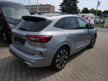 Kuga Hybrid ST-Line X  4x4