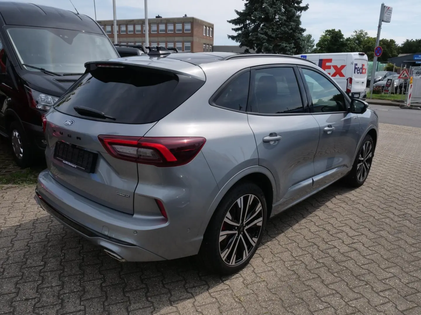 Kuga Hybrid ST-Line X  4x4