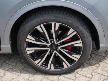 Kuga Hybrid ST-Line X  4x4