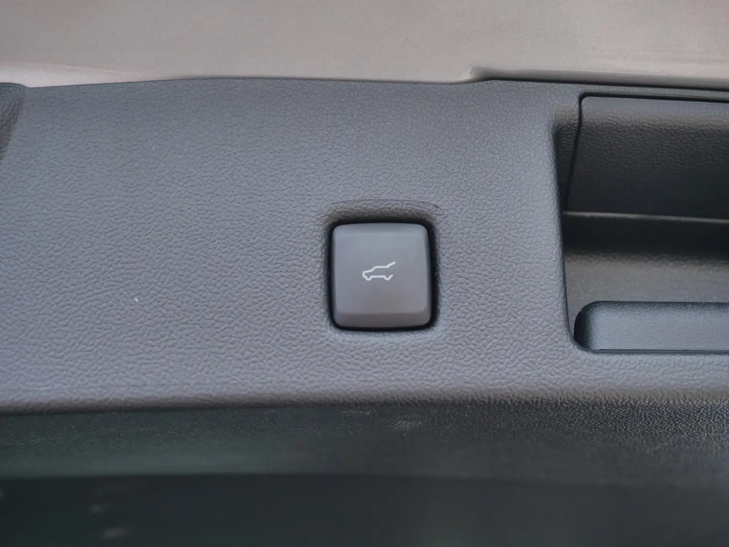 Kuga Hybrid ST-Line X  4x4