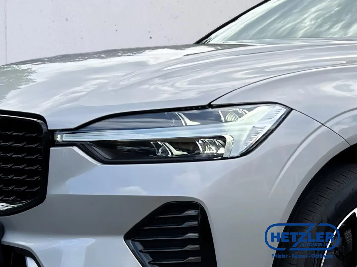 XC60 R Design AWD B5 Diesel EU6d AHK Navi Leder 