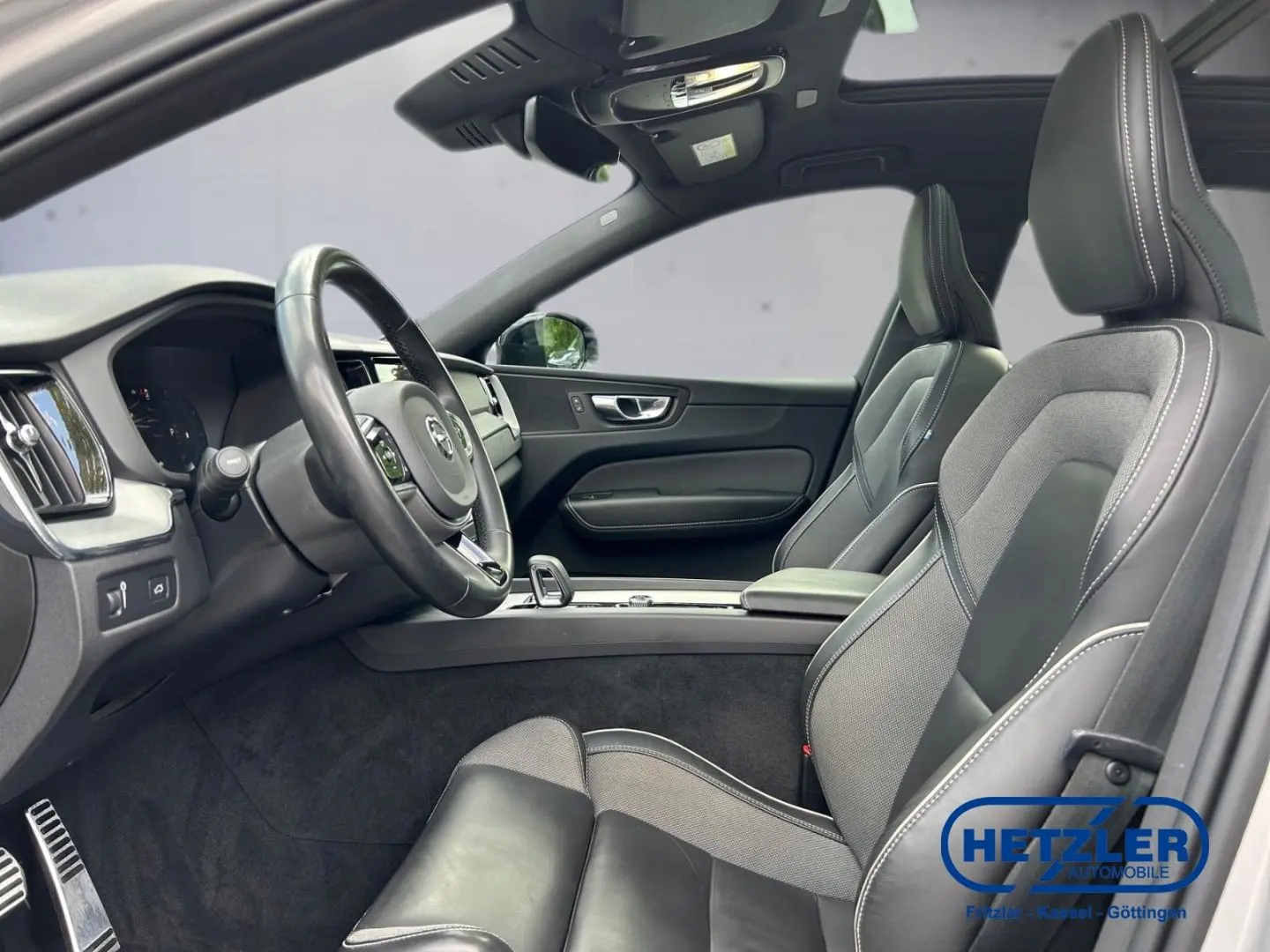 XC60 R Design AWD B5 Diesel EU6d AHK Navi Leder 
