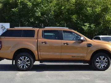 FORD Ranger WildTrak 2.0 TDCi 4×4 Cabina Dubla