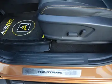 FORD Ranger WildTrak 2.0 TDCi 4×4 Cabina Dubla