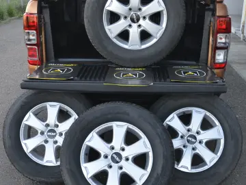 FORD Ranger WildTrak 2.0 TDCi 4×4 Cabina Dubla