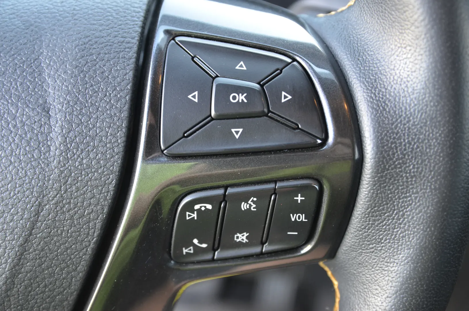 FORD Ranger WildTrak 2.0 TDCi 4×4 Cabina Dubla