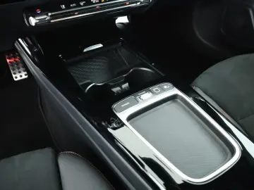 CLA 200 d Edition AMG Line*AHK*Multibeam*SHZ*PTS