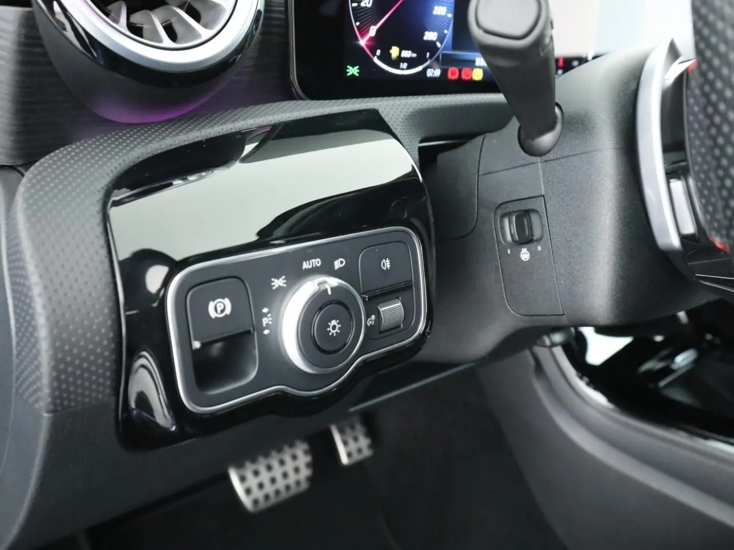 CLA 200 d Edition AMG Line*AHK*Multibeam*SHZ*PTS