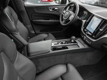 XC60 B4 AWD Plus Dark MATRIX ACC AUT EL.HECK KAM