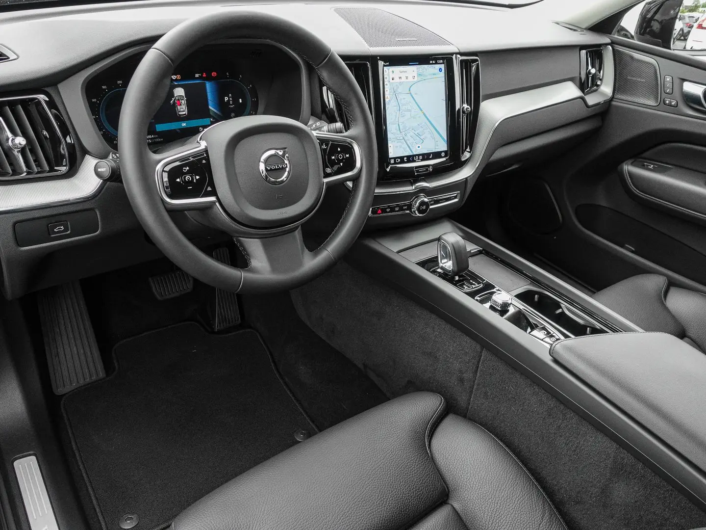 XC60 B4 AWD Plus Dark MATRIX ACC AUT EL.HECK KAM