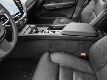 XC60 B4 AWD Plus Dark MATRIX ACC AUT EL.HECK KAM