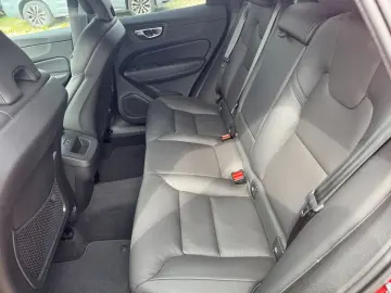 XC60 Plus Dark AWD B4 Diesel EU6d StandHZG AHK D