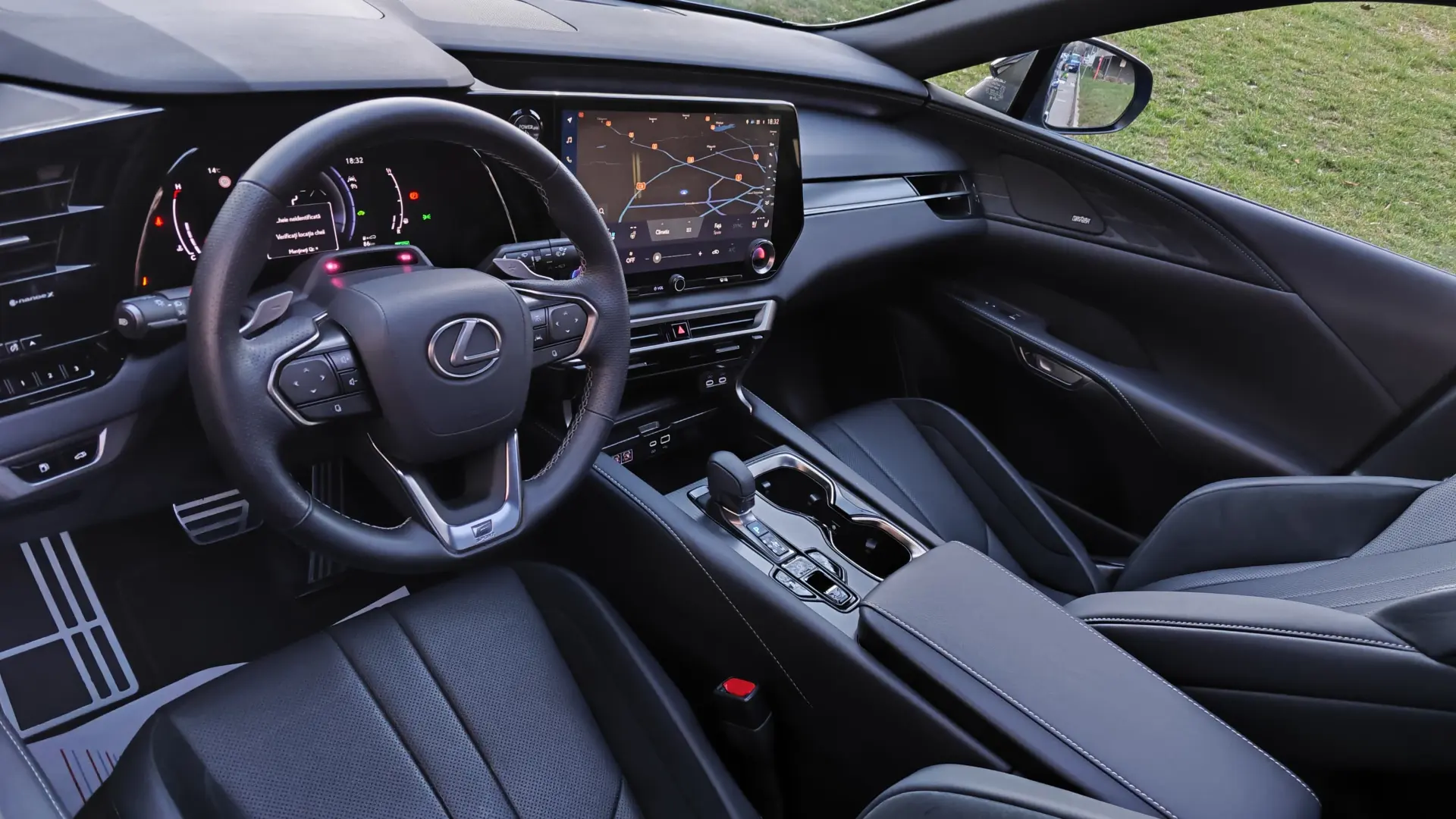 Lexus RX 500h F SPORT +