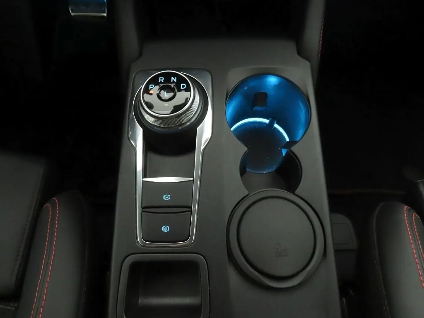 Kuga 2.5 Hybrid ST-Line X