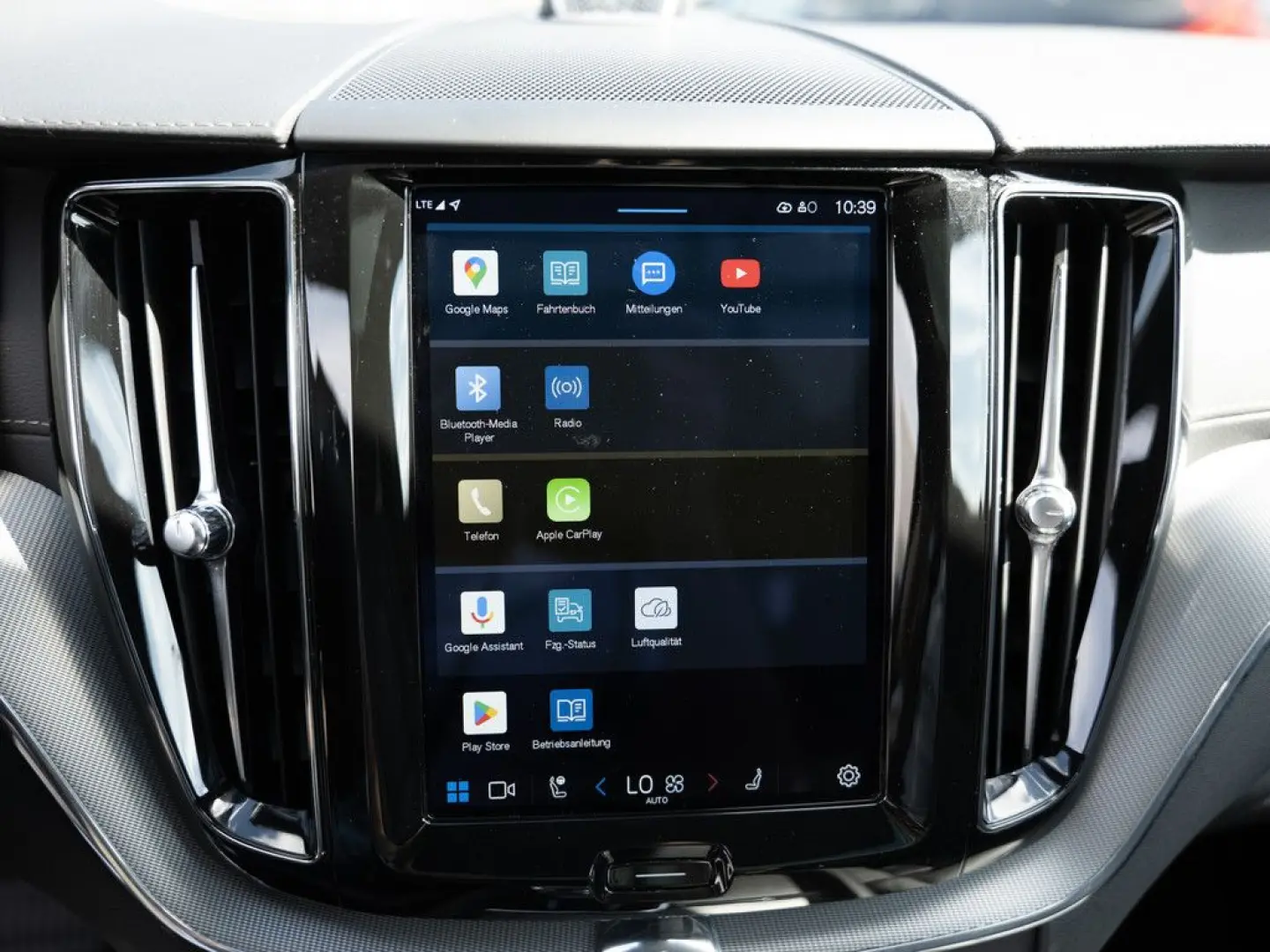 XC60 B4 Ultimate Dark AWD ACC LED PANO HUD 360°