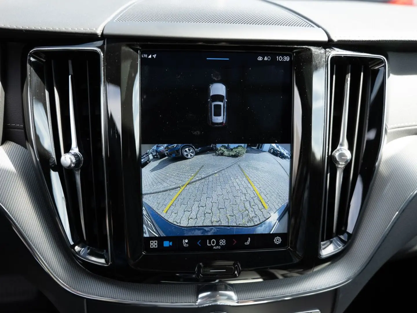 XC60 B4 Ultimate Dark AWD ACC LED PANO HUD 360°