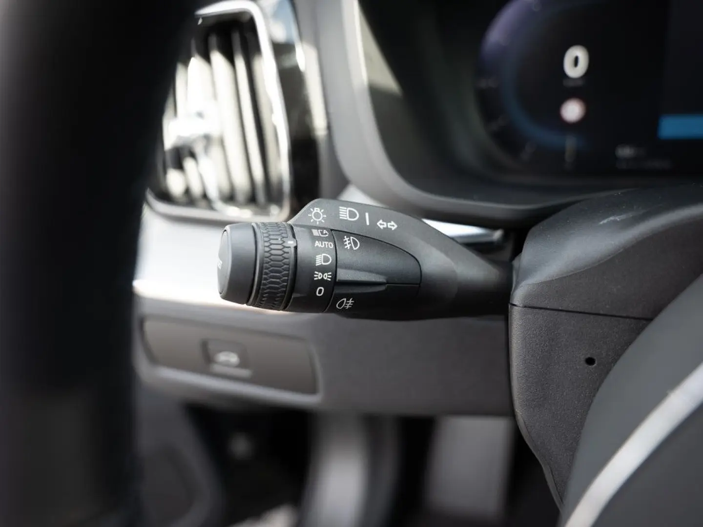 XC60 B4 Ultimate Dark AWD ACC LED PANO HUD 360°