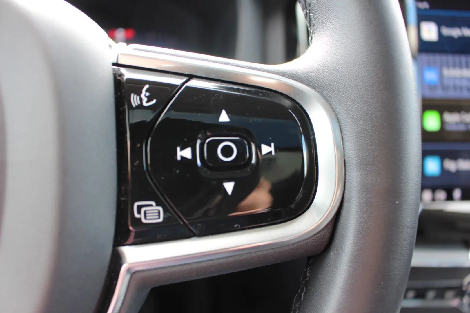 XC60 B4 Diesel Ultimate Dark +HUD+h/k+Standheiz+