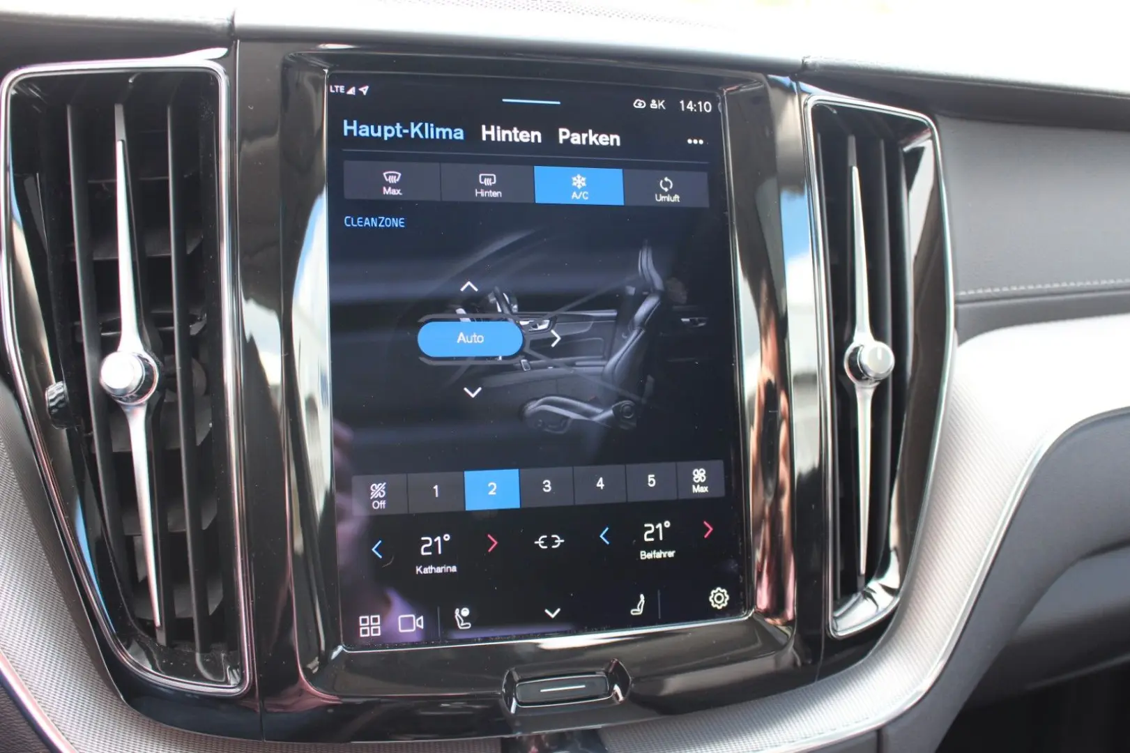 XC60 B4 Diesel Ultimate Dark +HUD+h/k+Standheiz+