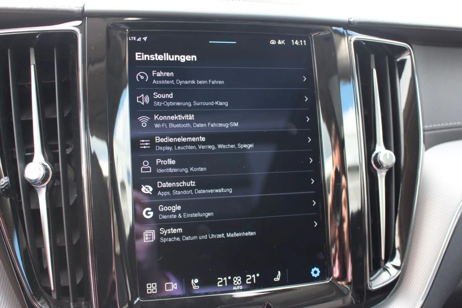 XC60 B4 Diesel Ultimate Dark +HUD+h/k+Standheiz+