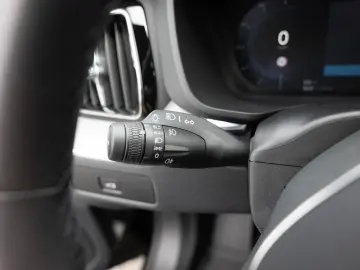 XC60 B4 D AWD Plus Dark aus 1.Hand NAVI LED PANO