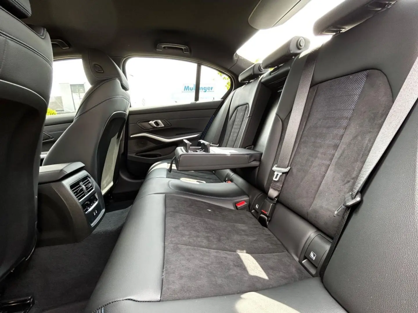 330e xDrive M Sport HUD ACC Kamera HiFi KomfZ.PA
