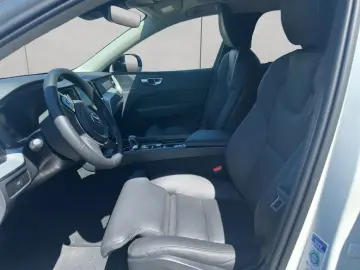 XC60 B4 AWD Plus-Dark Aut Leder BLIS PilotAssist