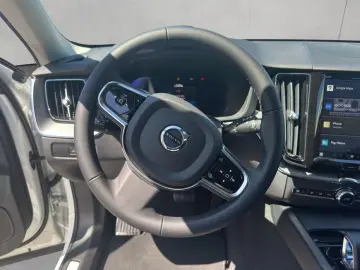 XC60 B4 AWD Plus-Dark Aut Leder BLIS PilotAssist