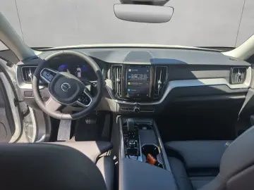 XC60 B4 AWD Plus-Dark Aut Leder BLIS PilotAssist