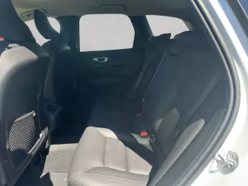 XC60 B4 AWD Plus-Dark Aut Leder BLIS PilotAssist