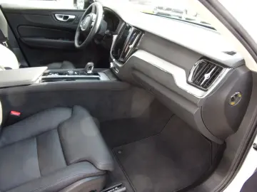 XC 60 B4  Plus Dark AWD