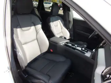 XC 60 B4  Plus Dark AWD