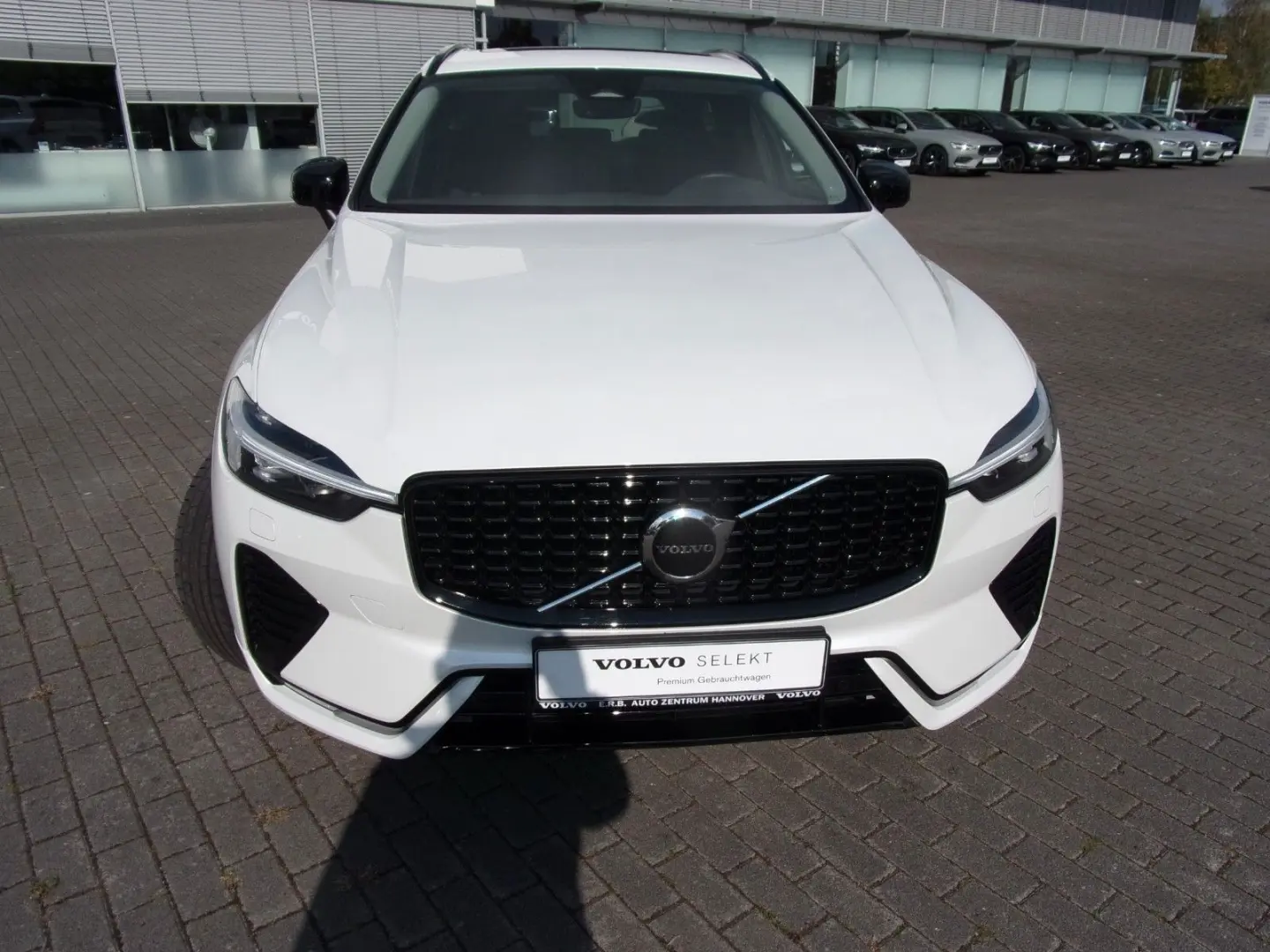 XC 60 B4  Plus Dark AWD