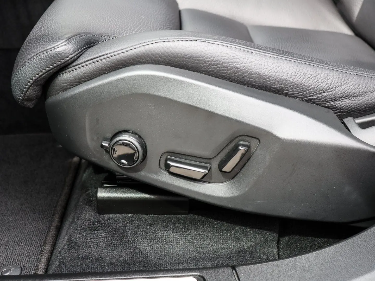 XC60 B5 (B) Benzin Ultimate Bright AWD #Head Up/