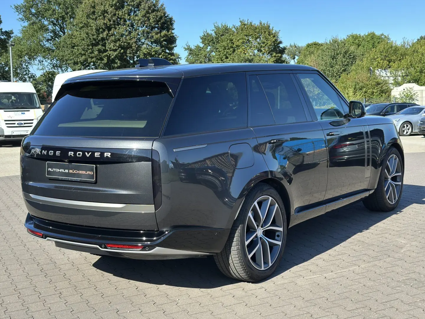 Range Rover D350  HSE Pano Signature