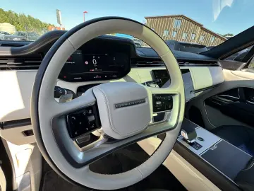 Range Rover D350  HSE Pano Signature