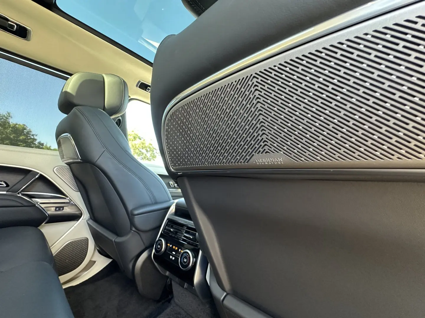 Range Rover D350  HSE Pano Signature