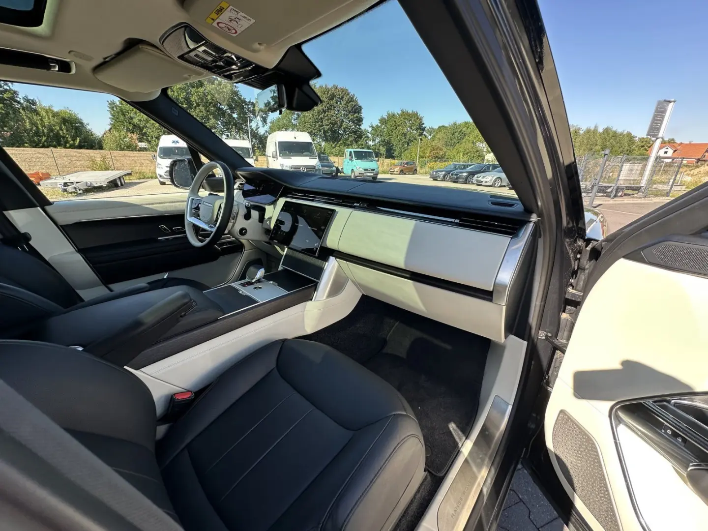 Range Rover D350  HSE Pano Signature