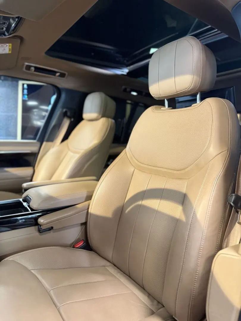 Range Rover D350 HSE SWB PANO MERIDIAN SOFT