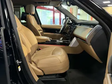 Range Rover D350 HSE SWB PANO MERIDIAN SOFT