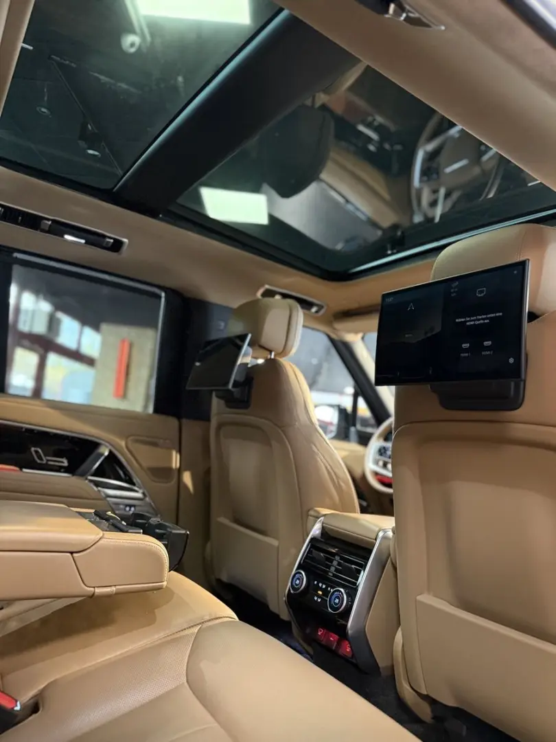 Range Rover D350 HSE SWB PANO MERIDIAN SOFT