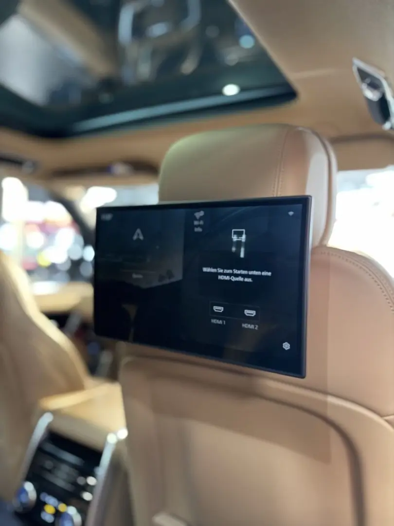 Range Rover D350 HSE SWB PANO MERIDIAN SOFT