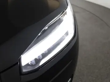 XC90 B5 AWD Plus Bright 7S LED Pano Navi AHK 22