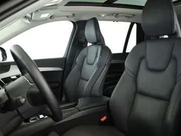 XC90 B5 AWD Plus Bright 7S LED Pano Navi AHK 22