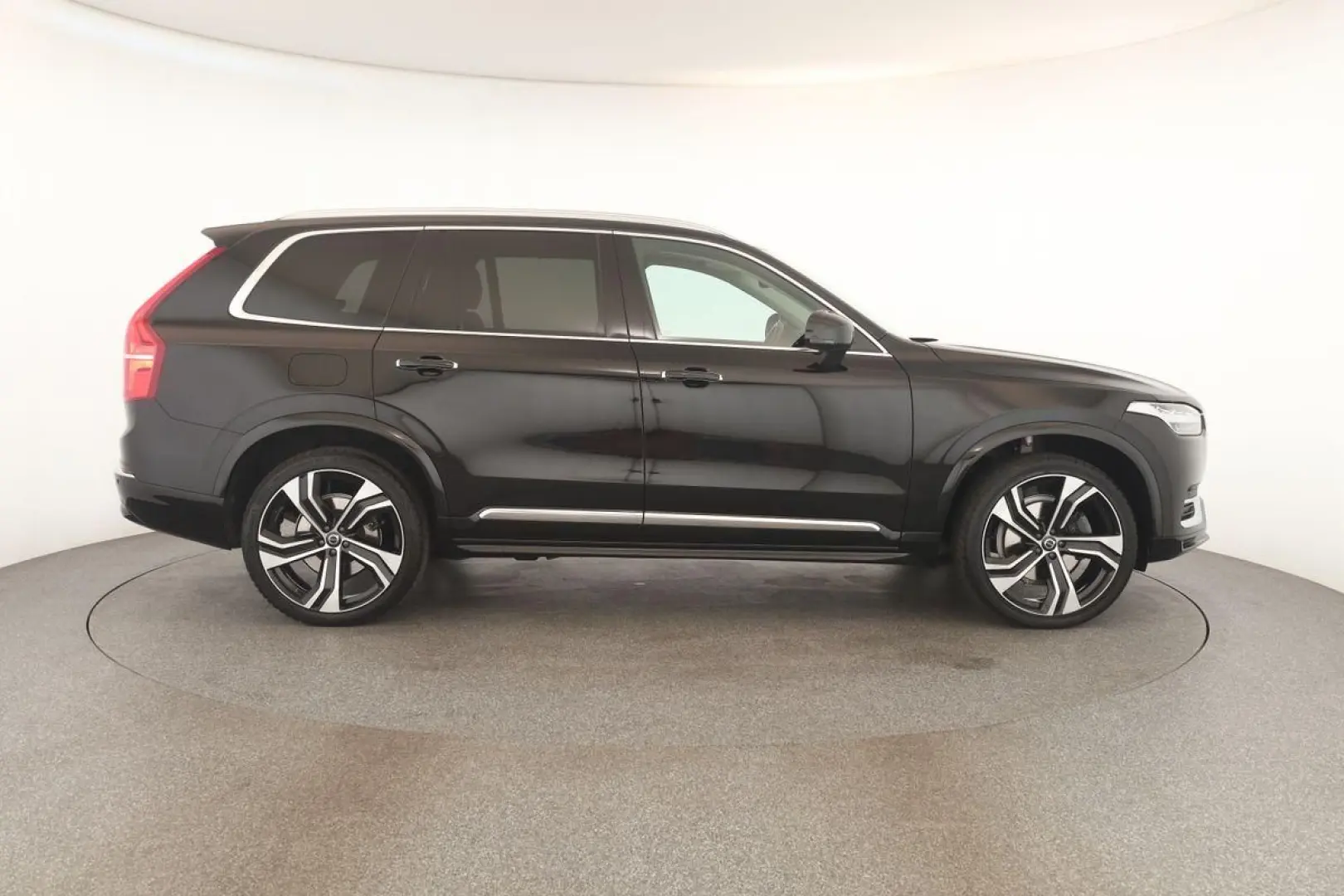 XC90 B5 AWD Plus Bright 7S LED Pano Navi AHK 22