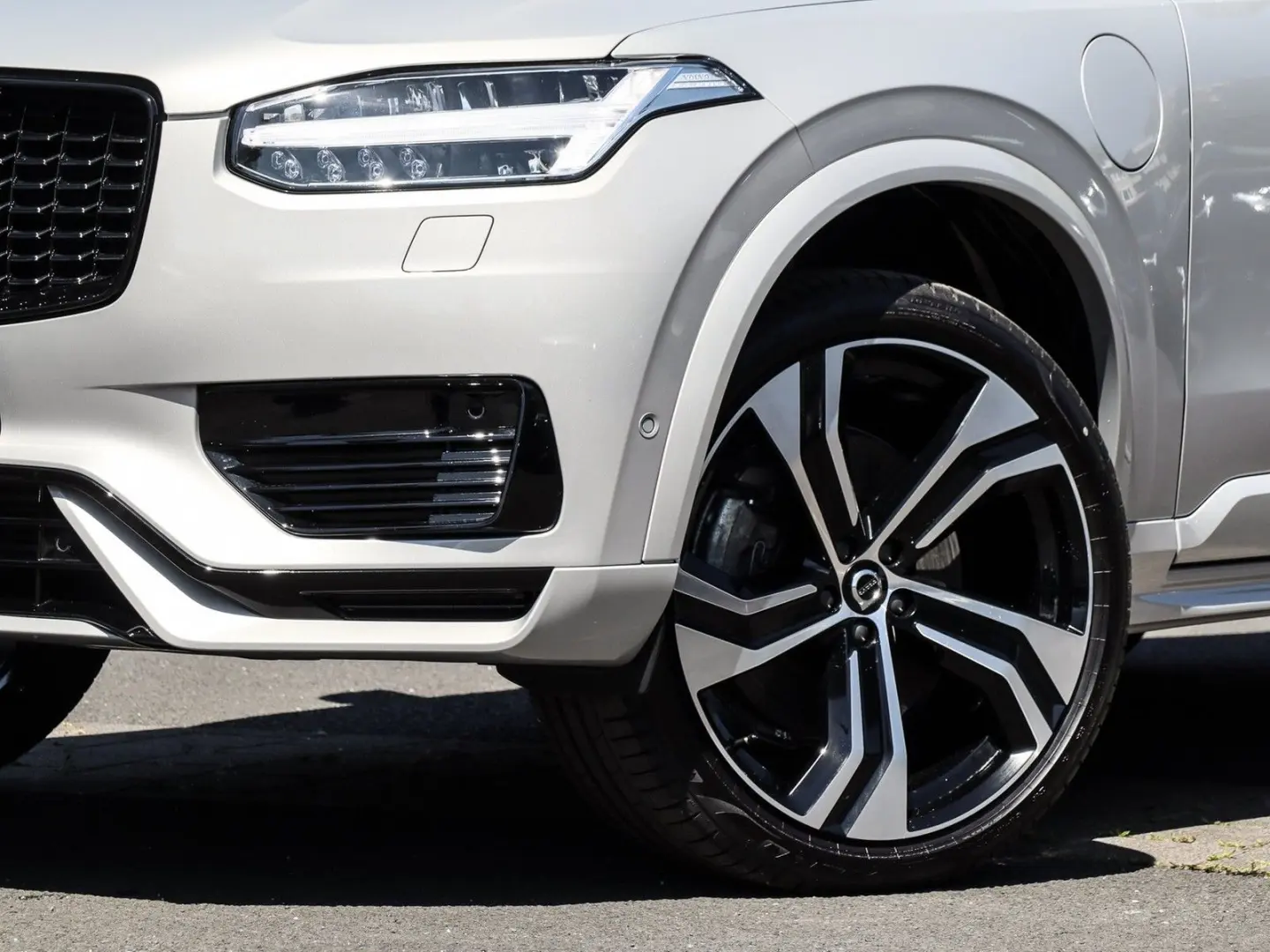 XC90 T8 Recharge AWD Ultra Dark NP 104.980 -  MA